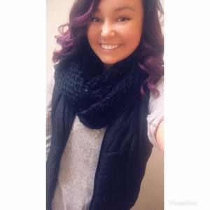 Meet your Posher, Kayla